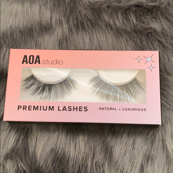 Set of 9 pairs of False Lashes - Picture 3 of 7